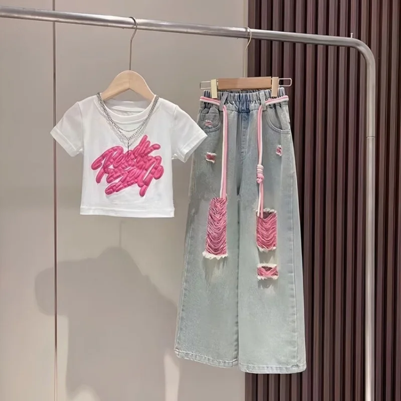 Girls' 3D Graffiti Short Sleeve Top & Ripped Denim Pants Set - Image 2