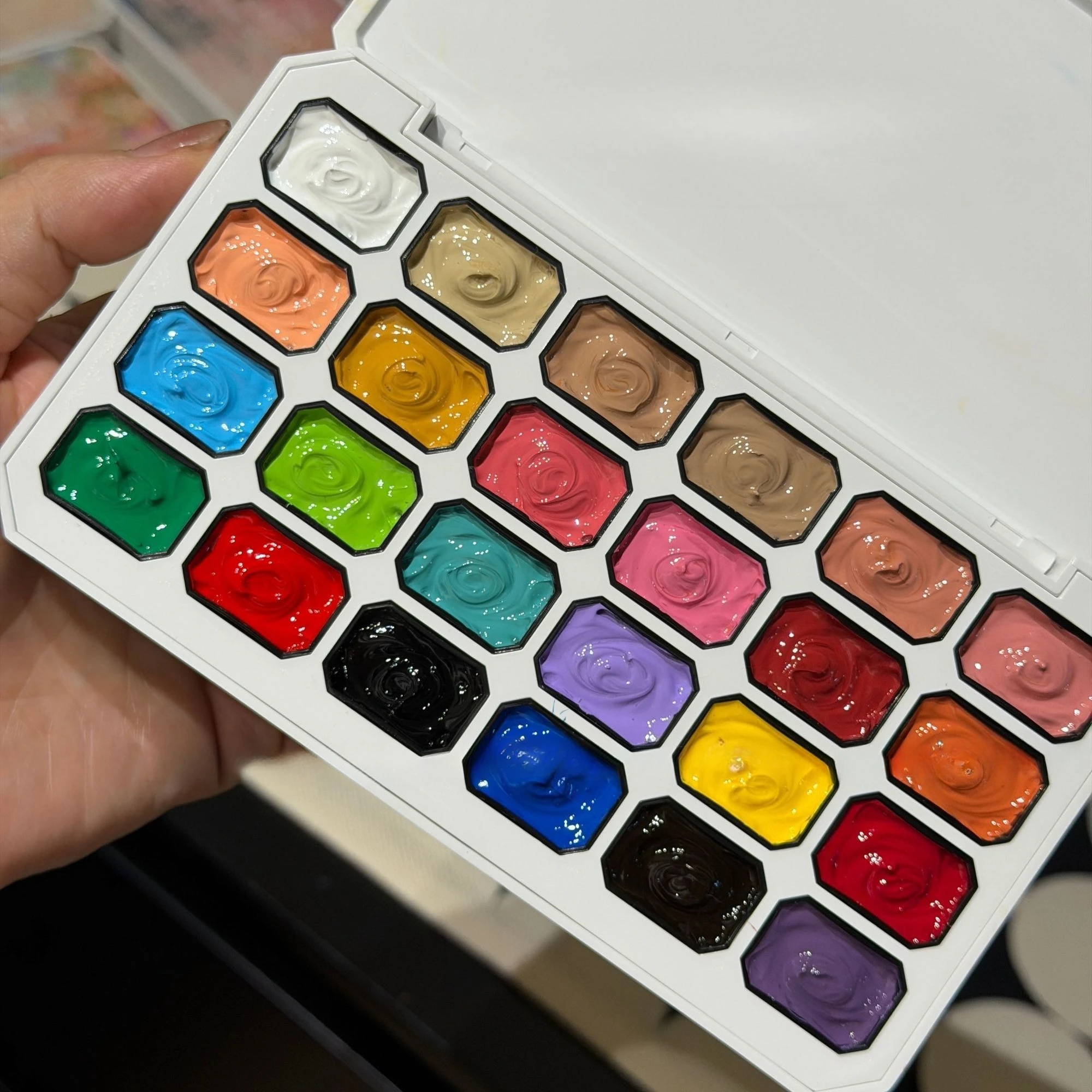 24-Color 4-in-1 Semi-Permanent Gel Nail Polish – UV/LED Soak‑Off - Image 2