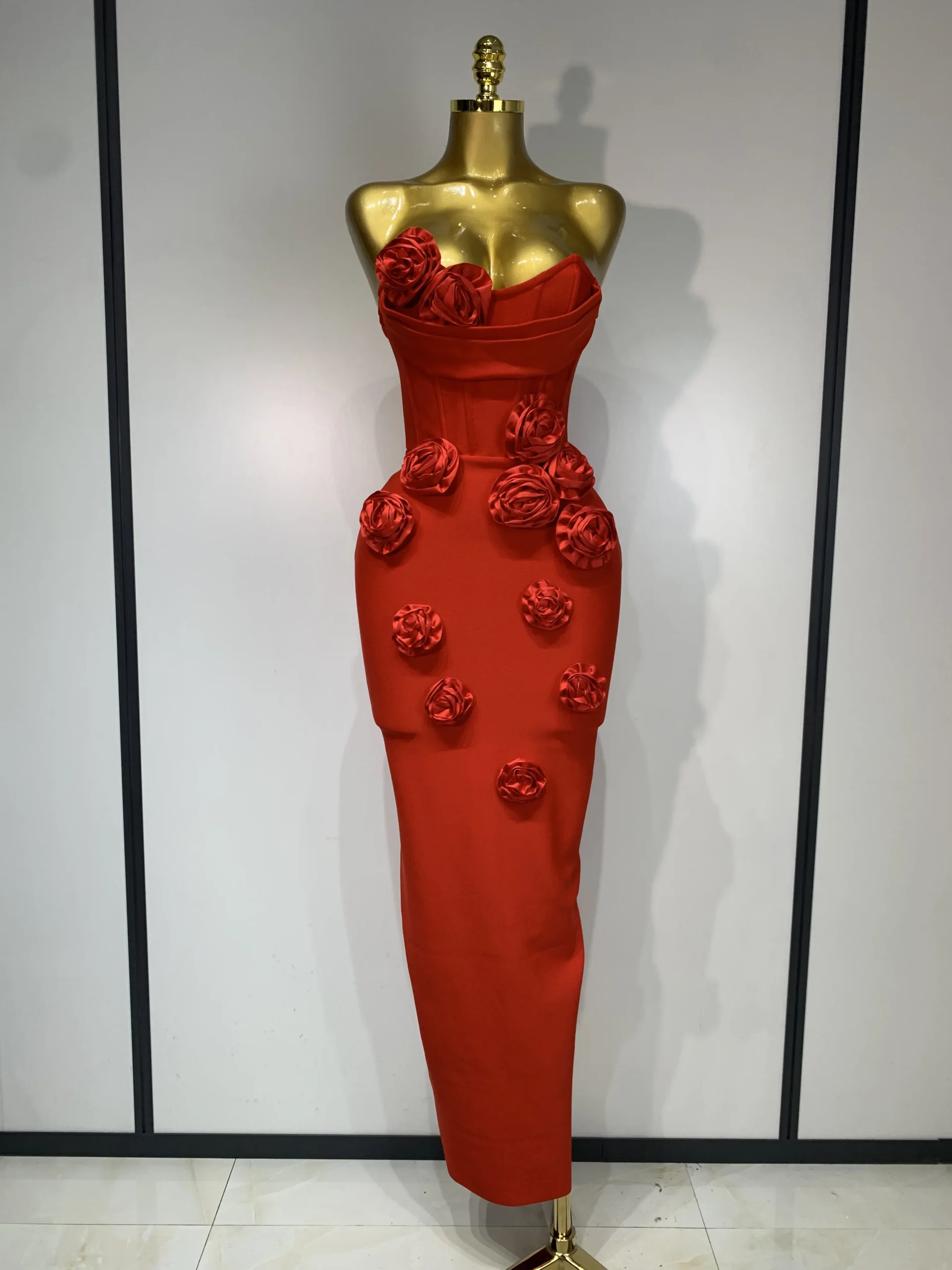 Women's Strapless Floral Bodycon Maxi Dress - view 7