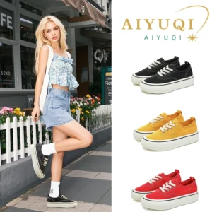 Women's Canvas Skateboard Sneakers – Lace‑Up, Breathable Anti‑Slip Sole
