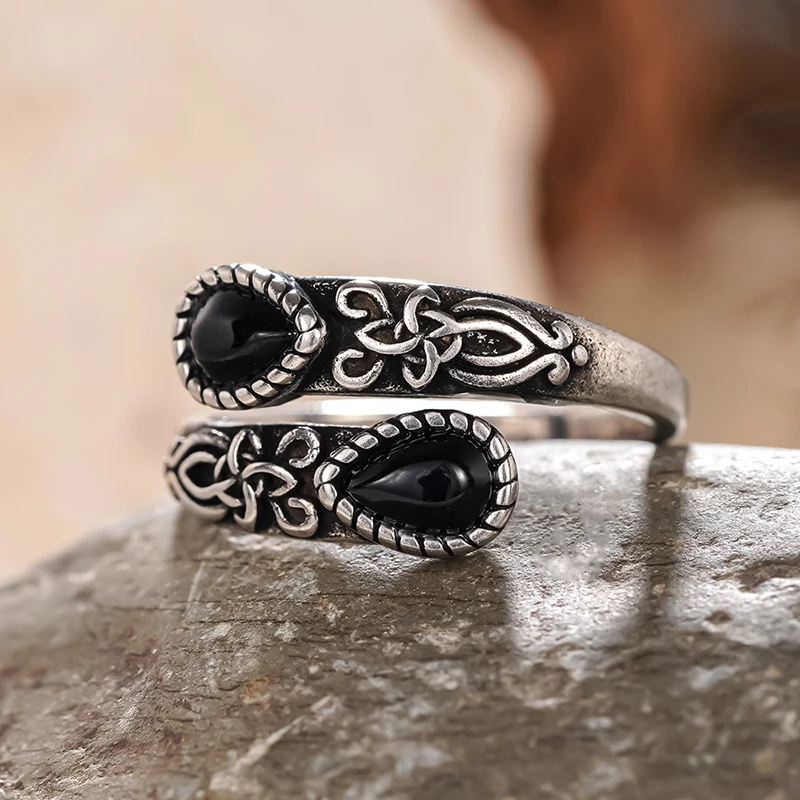 Huitan Silver Ring with Waterdrop Black Stone – Adjustable Brass - Image 4