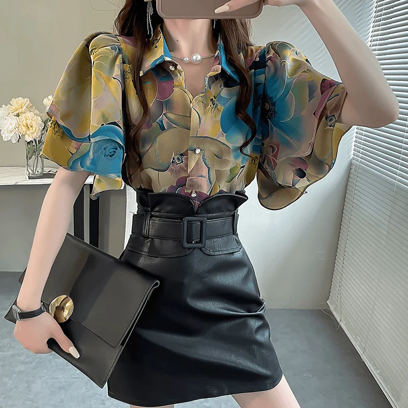 Women's Printed Butterfly Sleeve Blouse - view 5