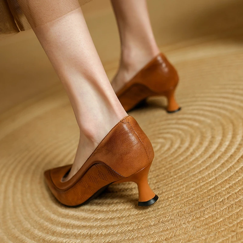 Women's Cow Leather Pointed-Toe Kitten Heel Pumps with Buckle Strap - Image 3