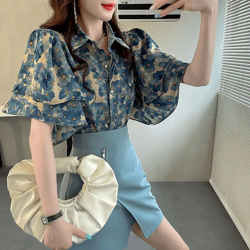 Women's Printed Butterfly Sleeve Blouse - view 6