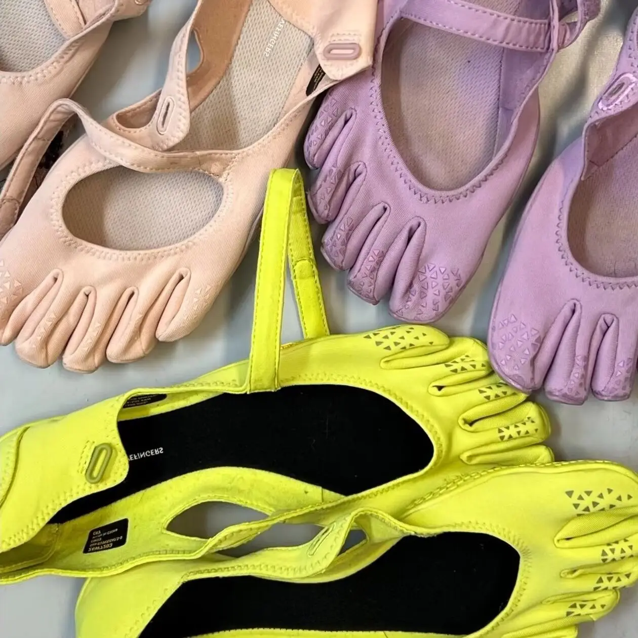 Women's Five‑Finger Yoga Shoes – Cotton Upper, Waterproof Rubber Sole - Image 2