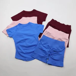 Women's Seamless Tee and Scrunch Joggers Set