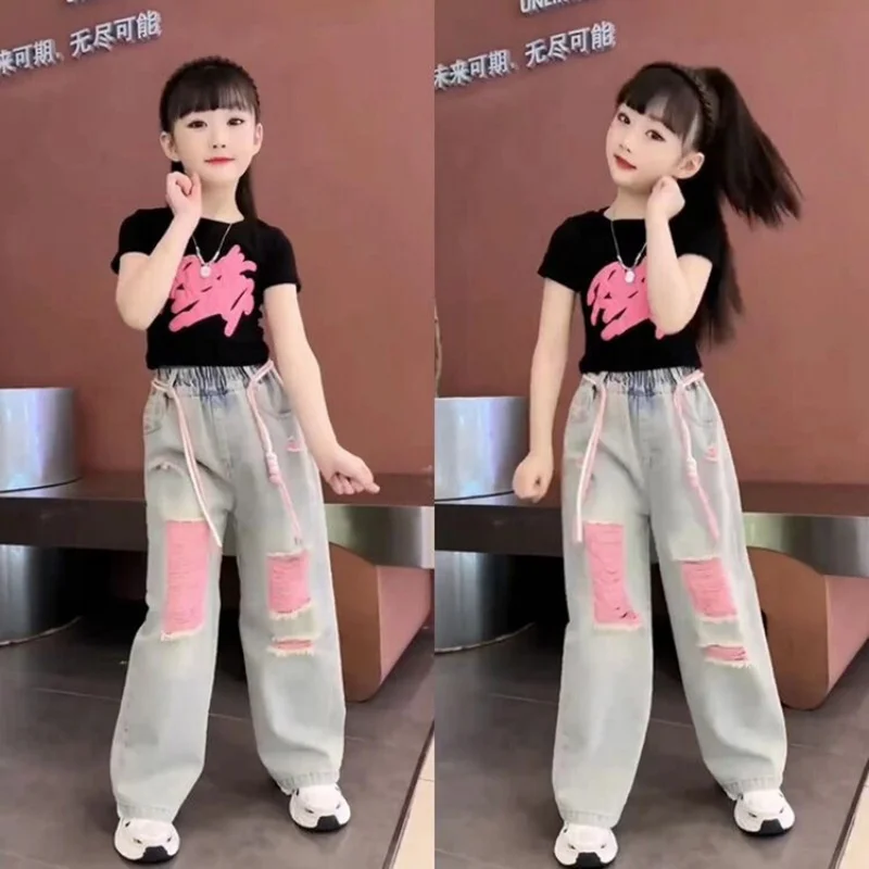 Girls' 3D Graffiti Short Sleeve Top & Ripped Denim Pants Set - Image 5