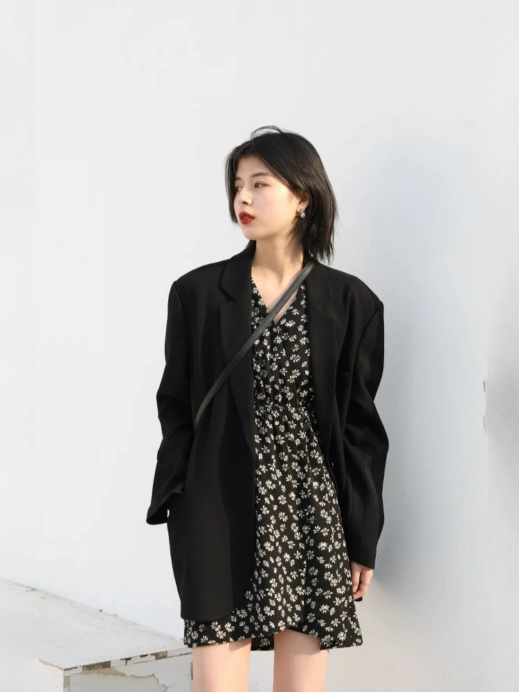 Women's Black Floral V-Neck Long Sleeve Mini Dress - view 2