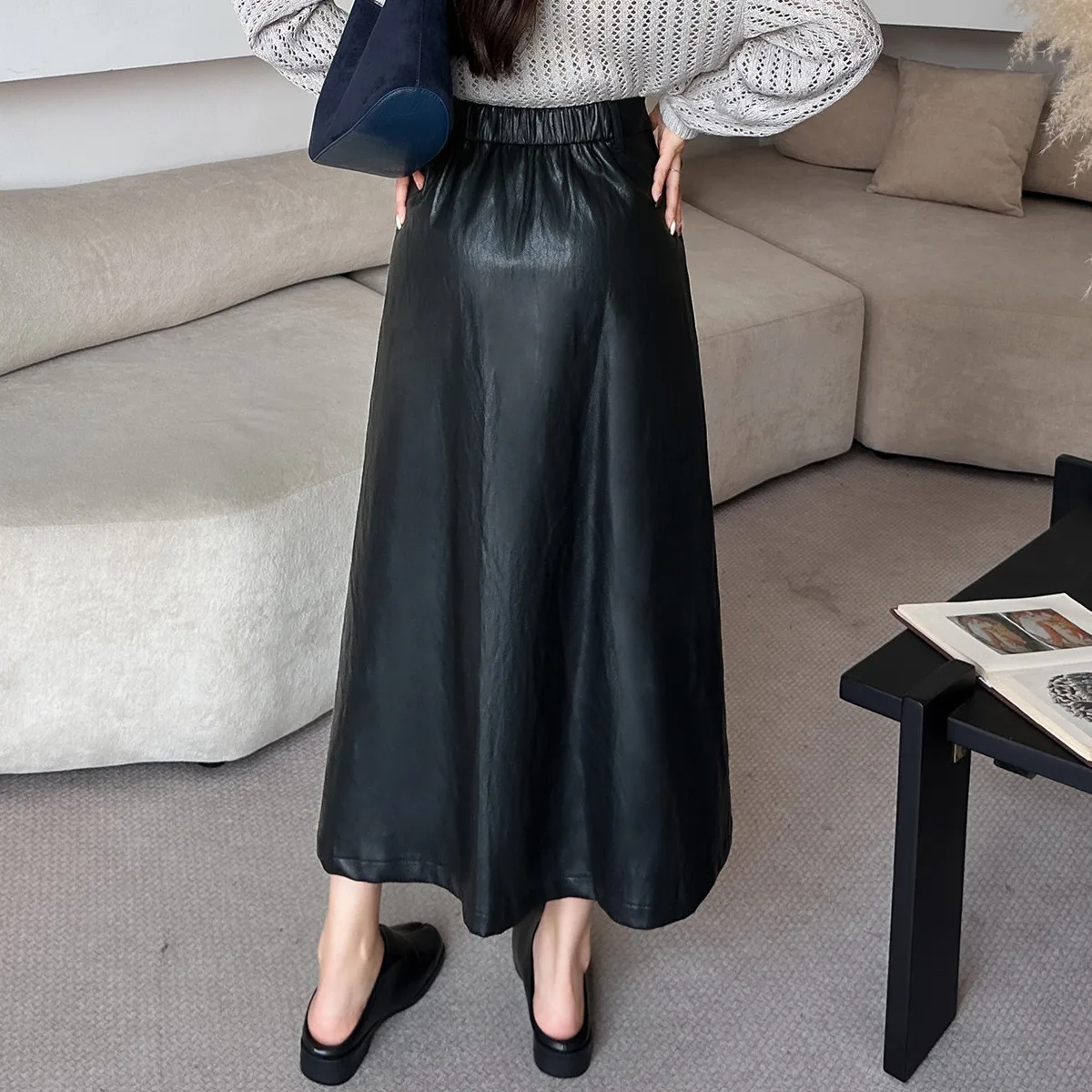 LOUIS YAO Retro Faux Leather Midi Skirt 2026 Autumn & Winter Vintage Style Faux Leather Mid-Length Skirt for Women - Image 5
