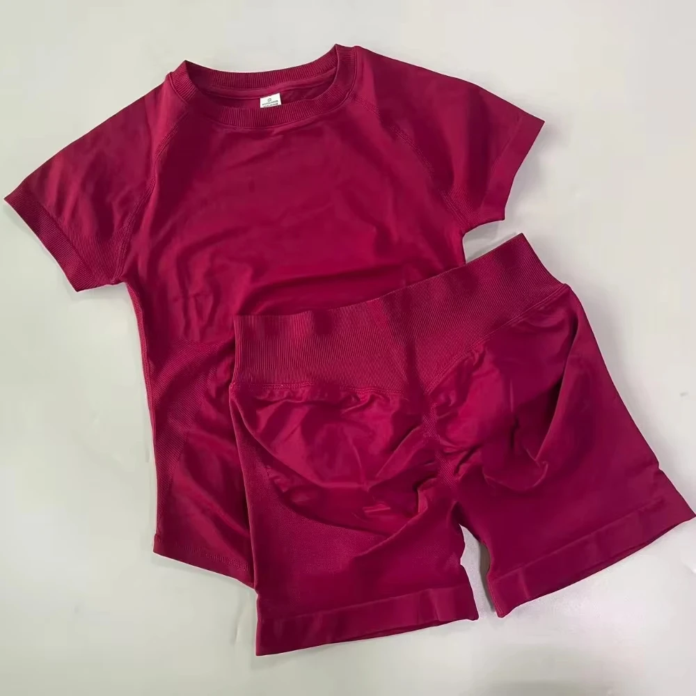 Women's Seamless Tee and Scrunch Joggers Set - view 12