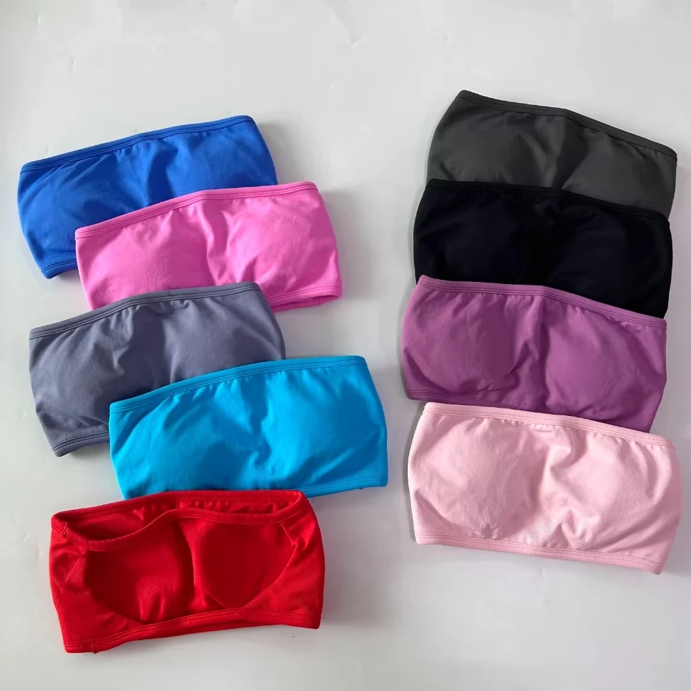 Women's Backless Sports Bra and Shorts Set - view 3