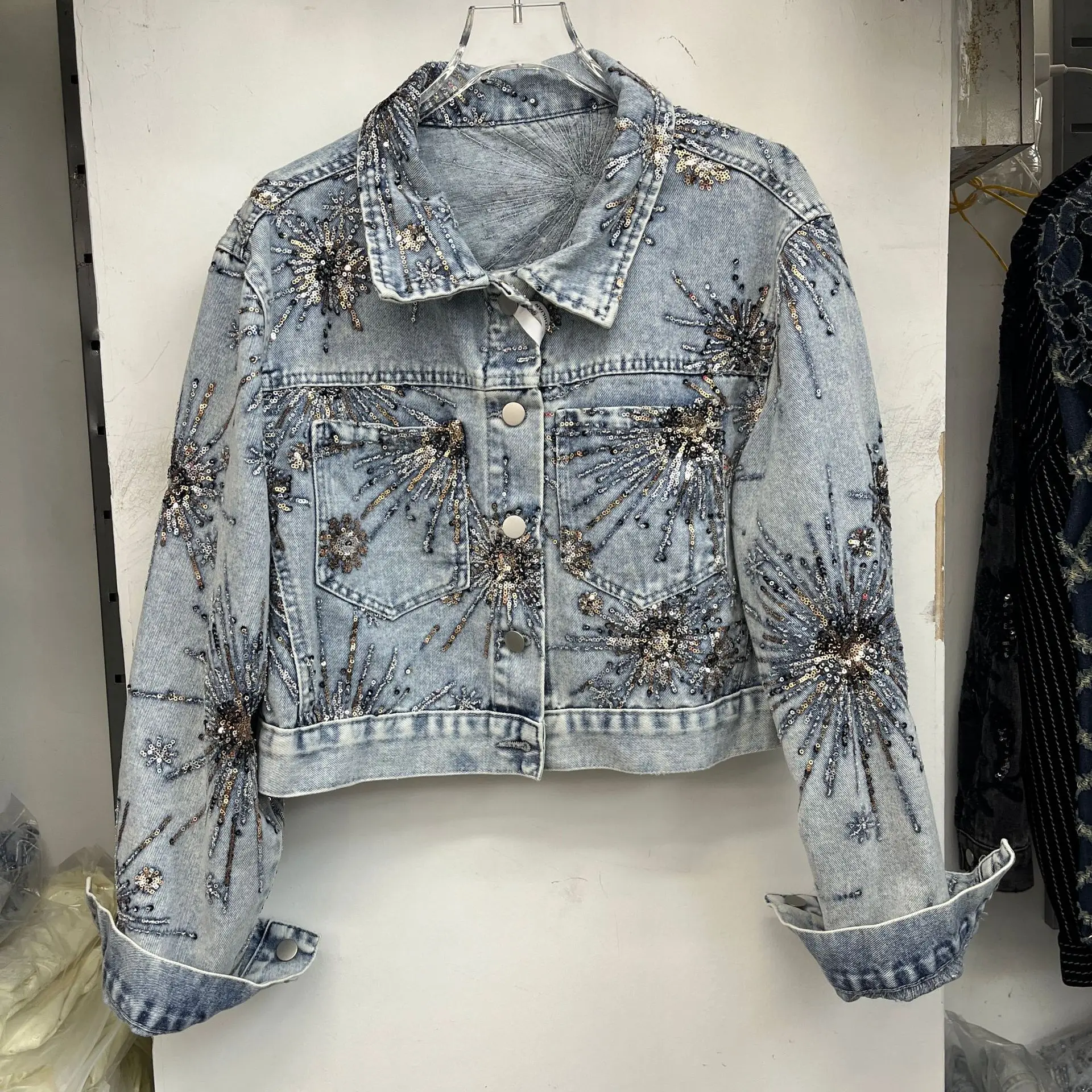 DEAT Women's Denim Coat Embroidery Design Sequins Long Sleeve Single Breasted Short Jackets 2026 Summer New Fashion 29A6851 - Image 2