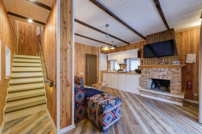The Art of the Nest: Cozy Home Decor Trends for the Season