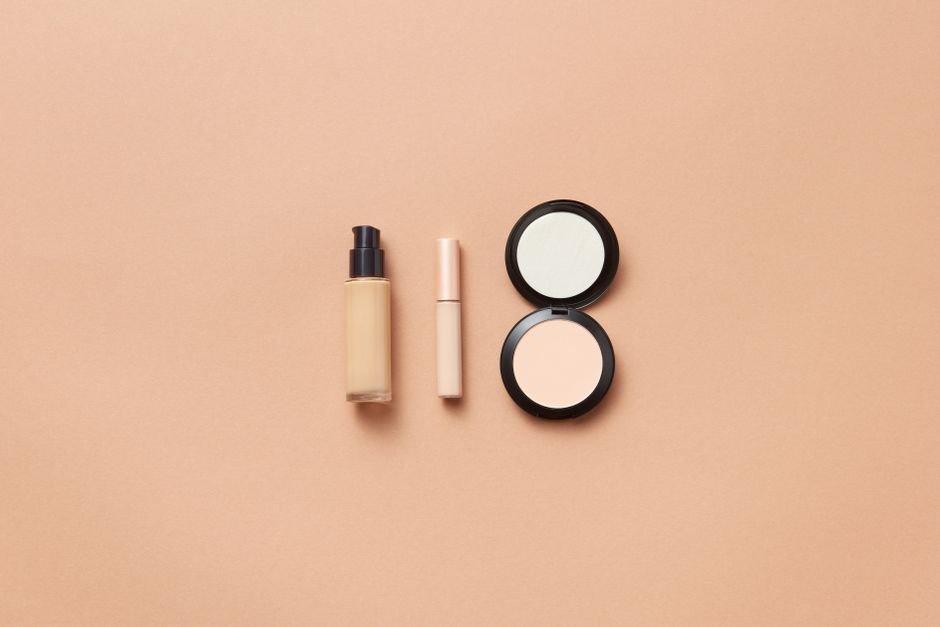 The Art of the Effortless Glow: Simple Ways to Elevate Your Everyday Makeup Look
