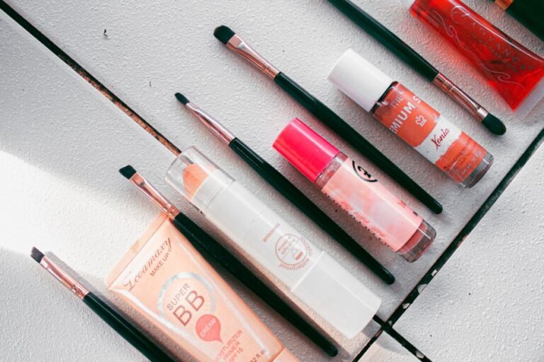 The Art of the Travel Beauty Kit: Pack Lighter, Look Better